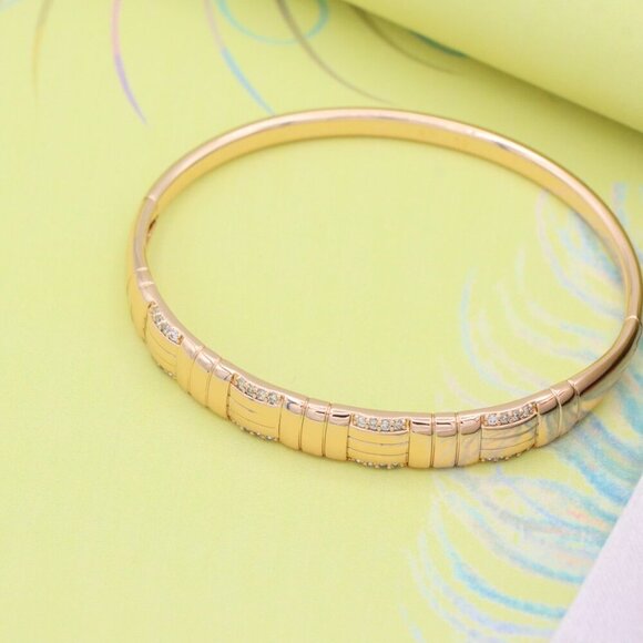 Elegant Rose Gold Bangle with Textured Design and Crystal Accents, XPBL0504 - Picture 2 of 12